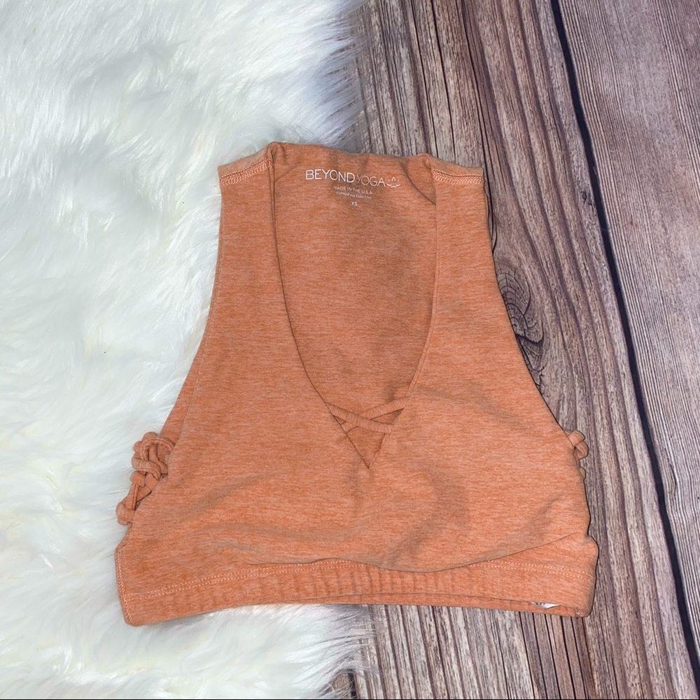 Beyond Yoga | Across The Strap Sports Bra